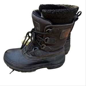Helly Hansen winter boots big kid 5 W7